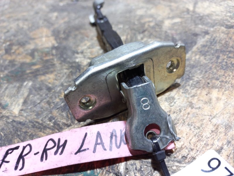 Ограничитель двери передний правый LANCER X 10 07-15