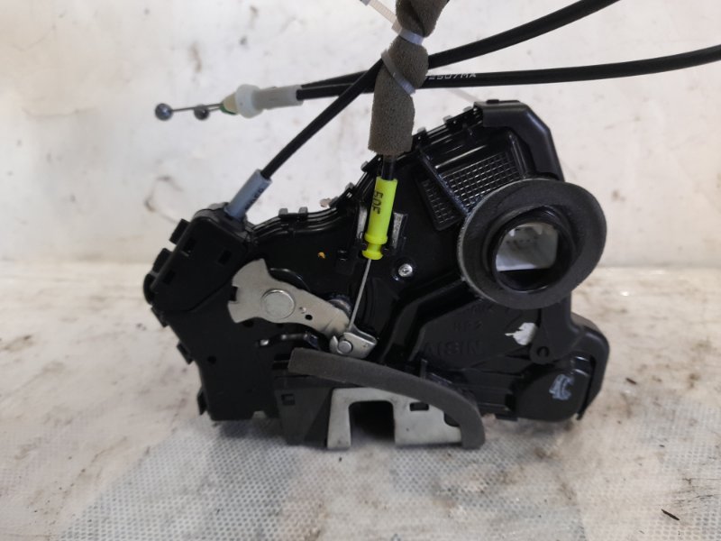 Замок двери передний правый CAMRY 40 06-11 2010 40 2.4 2AZ-FE Замок двери передний правый CAMRY 40 06-11 2010 40 2.4 2AZ-FE