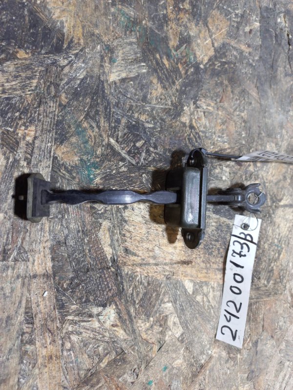 Ограничитель двери задний правый INFINITI FX S50 03-08 2006 Внедорожник 3.5 82430-CG000 Б/У