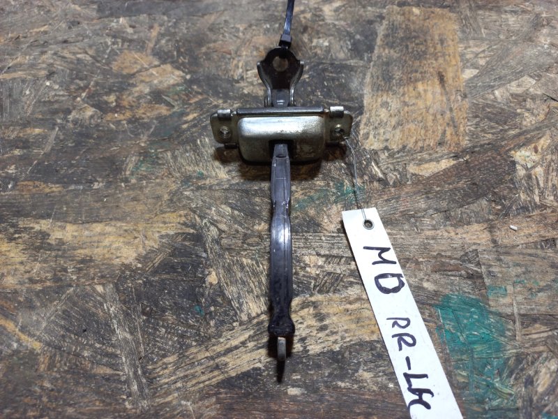 Ограничитель двери задний левый HYUNDAI ELANTRA MD 10-15 Б/У