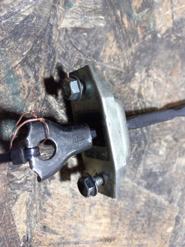 Ограничитель двери задний левый CAMRY 40 06-11 Ограничитель двери задний левый CAMRY 40 06-11