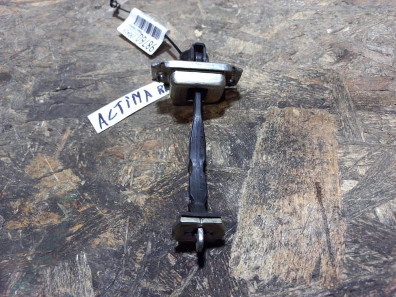 Ограничитель двери задний правый NISSAN ALTIMA L33 12-18 2015 L33 2.5 82430-3TA0A Б/У