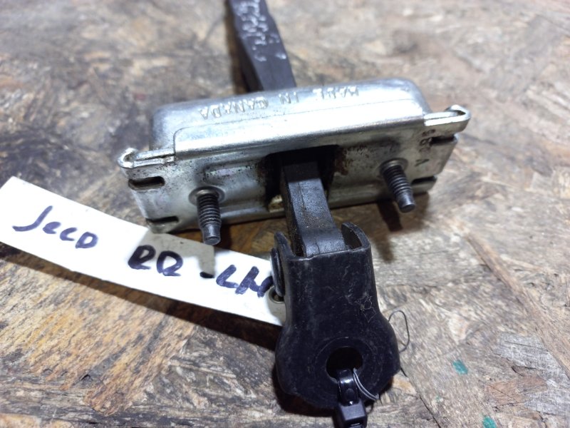 Ограничитель двери задний левый CHEROKEE 14- 2015 Внедорожник 2.4 Ограничитель двери задний левый CHEROKEE 14- 2015 Внедорожник 2.4