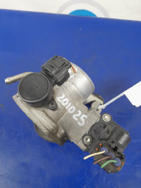 Дроссельная заслонка CAMRY 30 02-06 2.4 2AZFE