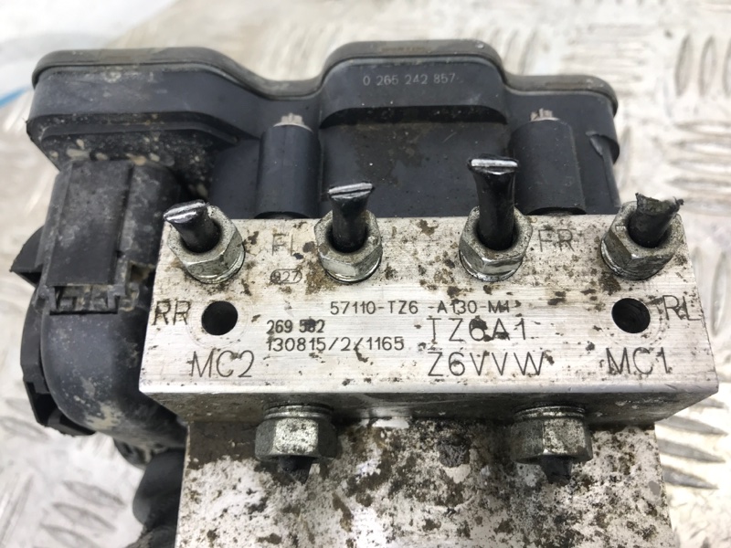 Блок ABS MDX (YD3) 13-21 2014 Внедорожник 3.5 Блок ABS MDX (YD3) 13-21 2014 Внедорожник 3.5