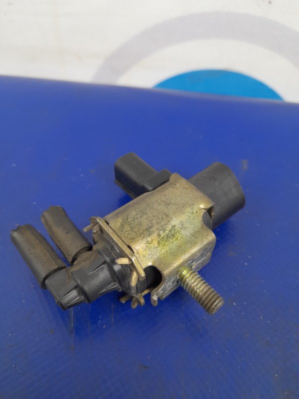 Клапан электромагнитный (вакуумный) 3 BK 03-08 LF 2.0