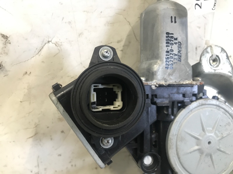 Стеклоподъемник задний левый TOYOTA RAV4 05-12 Внедорожник 2.0 1AZ-FSE