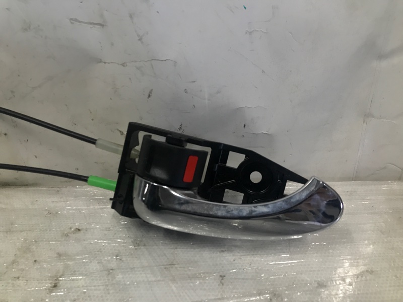 Замок двери задний левый TOYOTA RAV4 05-12 Внедорожник 2.0 1AZ-FSE Замок двери задний левый TOYOTA RAV4 05-12 Внедорожник 2.0 1AZ-FSE