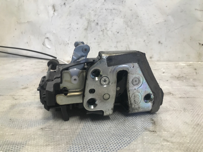 Замок двери задний левый RAV4 05-12 2008 Внедорожник 2.0 1AZ-FSE Замок двери задний левый RAV4 05-12 2008 Внедорожник 2.0 1AZ-FSE