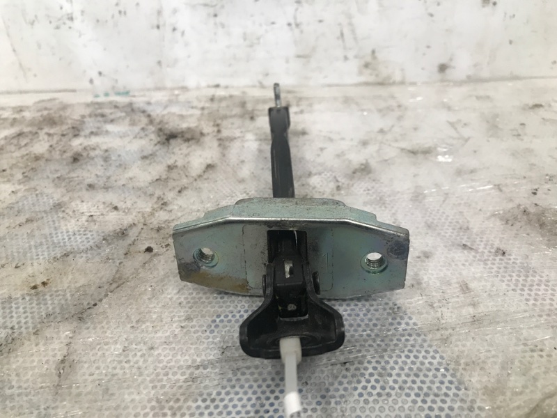 Ограничитель двери задний правый TOYOTA RAV4 05-12 Внедорожник 2.0 1AZ-FSE Ограничитель двери задний правый TOYOTA RAV4 05-12 Внедорожник 2.0 1AZ-FSE