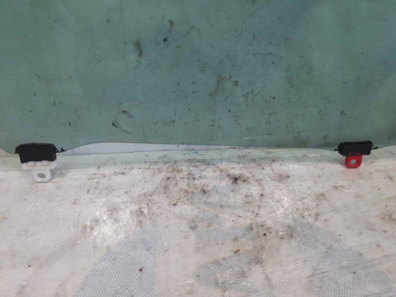 Стекло двери заднее правое TOYOTA PRIUS - 30 09-17 Хэтчбек 1.8 2ZR-FXE Стекло двери заднее правое TOYOTA PRIUS - 30 09-17 Хэтчбек 1.8 2ZR-FXE