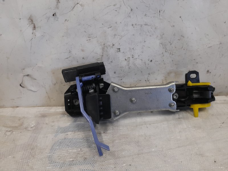 Ручка двери наружная задняя левая TOYOTA PRIUS - 30 09-17 Хэтчбек 1.8 2ZR-FXE Ручка двери наружная задняя левая TOYOTA PRIUS - 30 09-17 Хэтчбек 1.8 2ZR-FXE