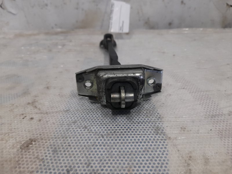 Ограничитель двери передний правый TOYOTA PRIUS - 30 09-17 Хэтчбек 1.8 2ZR-FXE Ограничитель двери передний правый TOYOTA PRIUS - 30 09-17 Хэтчбек 1.8 2ZR-FXE