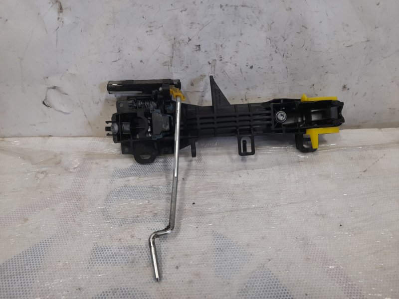 Ручка двери наружная передняя левая TOYOTA PRIUS - 30 09-17 Хэтчбек 1.8 2ZR-FXE Ручка двери наружная передняя левая TOYOTA PRIUS - 30 09-17 Хэтчбек 1.8 2ZR-FXE