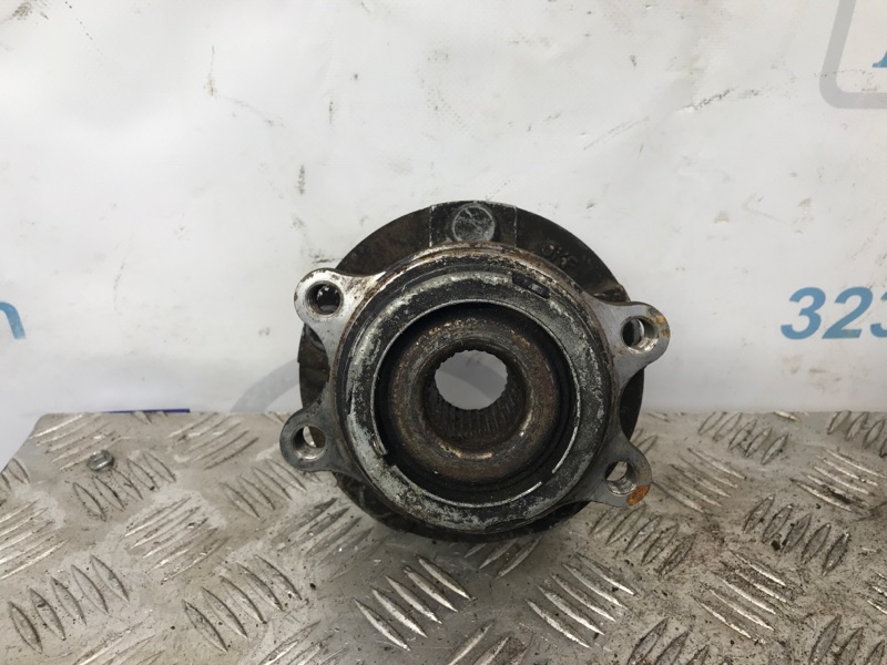 Ступица передняя левая MURANO Z50 02-07 Ступица передняя левая MURANO Z50 02-07