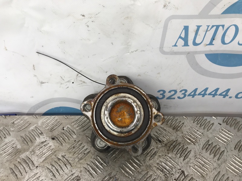 Ступица задняя правая NISSAN ALTIMA L32 07-12 Б/У