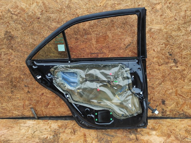 Дверь задняя левая CAMRY 40 06-11