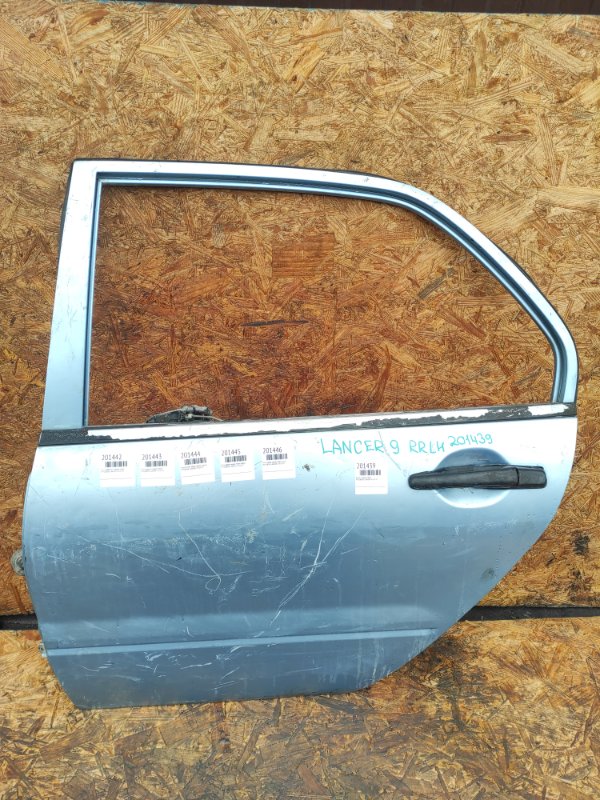 Ограничитель двери задний левый MITSUBISHI LANCER IX 9 03-07 Ограничитель двери задний левый MITSUBISHI LANCER IX 9 03-07