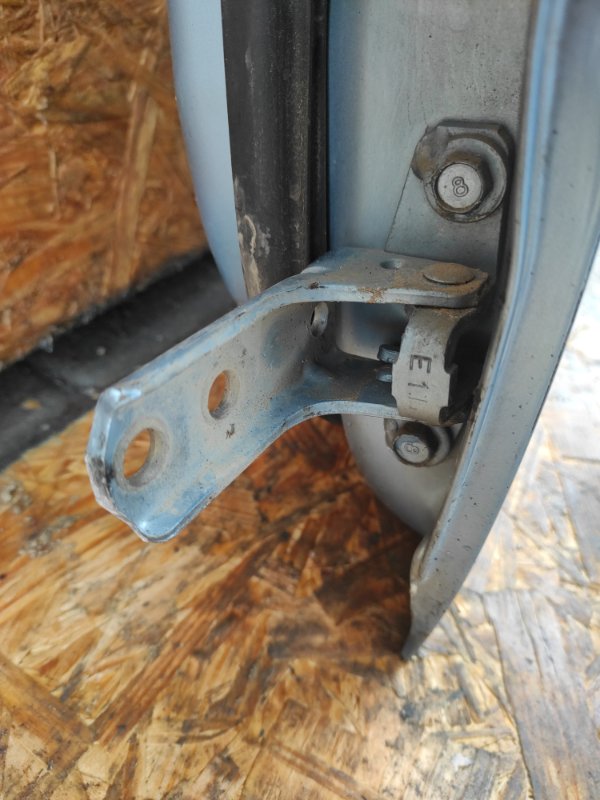 Петля двери нижняя задняя левая MITSUBISHI LANCER IX 9 03-07 MR302271 Б/У