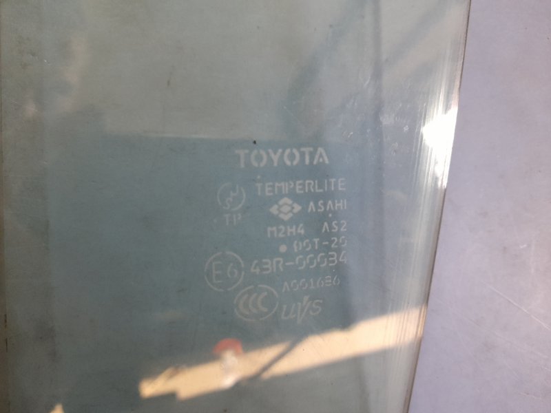 Стекло двери переднее левое RAV4 05-12 2008 Внедорожник 2.0 1AZ-FSE