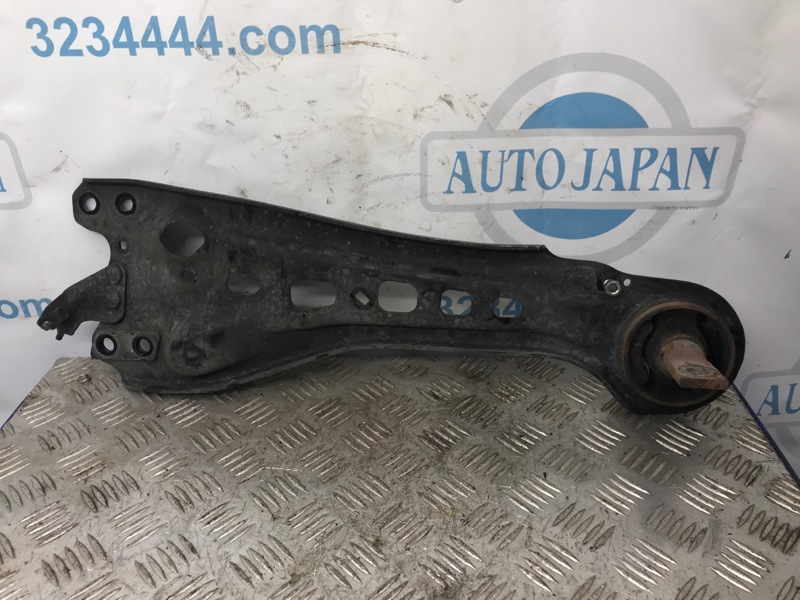 Рычаг задней подвески продольный задний правый RDX 06-12 2008 Внедорожник 2.3 Рычаг задней подвески продольный задний правый RDX 06-12 2008 Внедорожник 2.3