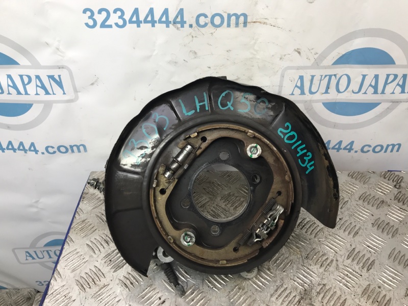 Цапфа задняя левая Q50 15-20 2017 Седан 3.0 VR30DDTT Цапфа задняя левая Q50 15-20 2017 Седан 3.0 VR30DDTT