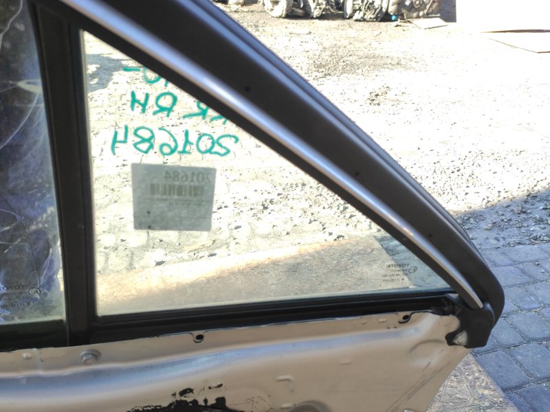 Стекло двери глухое заднее правое TOYOTA CAMRY 40 06-11