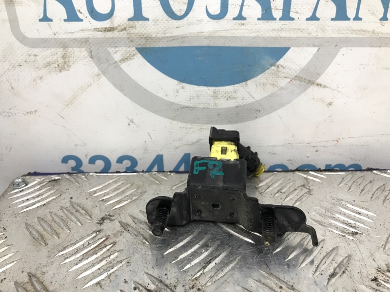 Датчик удара передний правый SUBARU FORESTER SG 02-07
