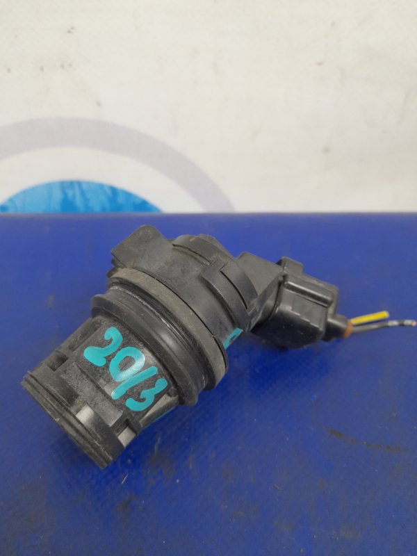 Насос омывателя стекла MAZDA CX-7 06-12 Насос омывателя стекла MAZDA CX-7 06-12