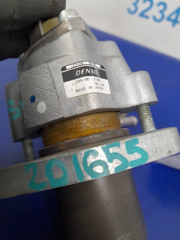 Тнвд (бензин) LEXUS LS460 06-12 4.6 1UR-FSE