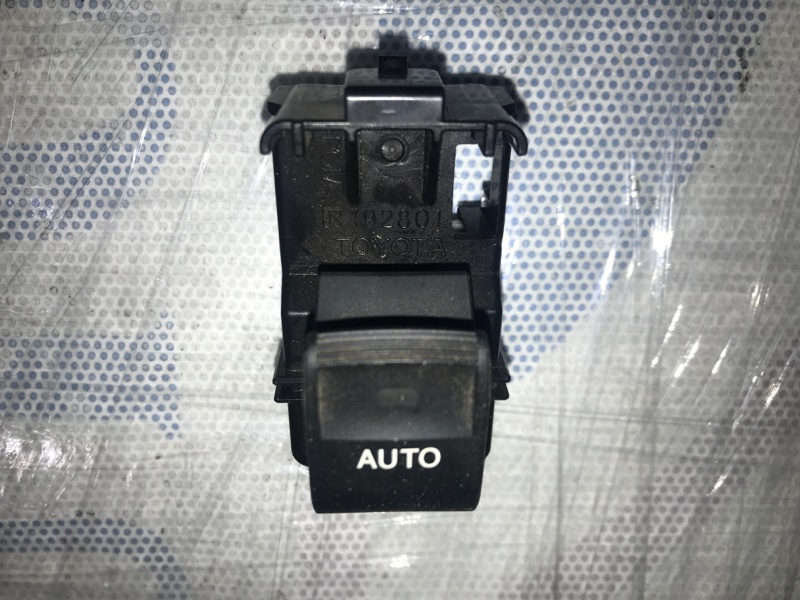 Кнопка стеклоподъемника задняя правая RAV4 05-12 2010 Внедорожник 2.0 1AZ-FSE Кнопка стеклоподъемника задняя правая RAV4 05-12 2010 Внедорожник 2.0 1AZ-FSE