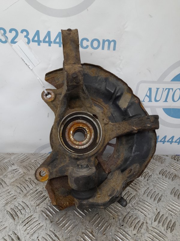 Кулак поворотный передний правый TOYOTA CAMRY 40 06-11 43211-AA010 Б/У