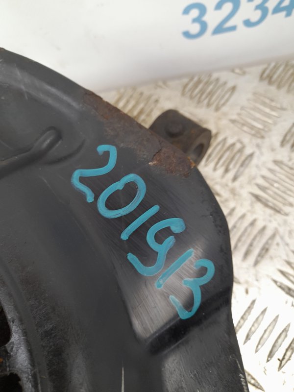 Кулак поворотный передний левый TOYOTA CAMRY 40 06-11 Кулак поворотный передний левый TOYOTA CAMRY 40 06-11