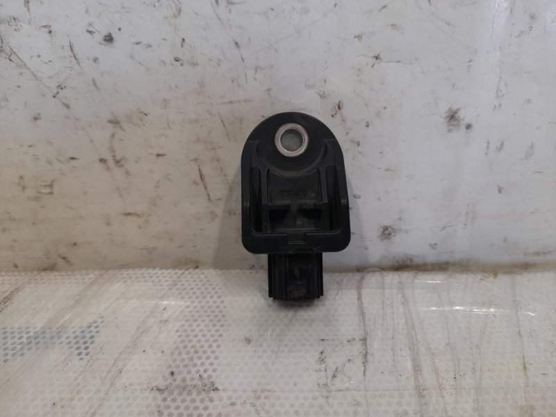 Запчасть датчик удара TOYOTA PRIUS - 30 09-17 2010 Хэтчбек 1.8 2ZR-FXE 89173-79025 Б/У Датчик удара TOYOTA PRIUS - 30 09-17 2010 Хэтчбек 1.8 2ZR-FXE 89173-79025 Б/У