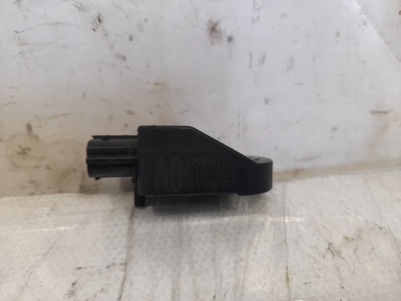 Датчик удара TOYOTA PRIUS - 30 09-17 Хэтчбек 1.8 2ZR-FXE Датчик удара TOYOTA PRIUS - 30 09-17 Хэтчбек 1.8 2ZR-FXE
