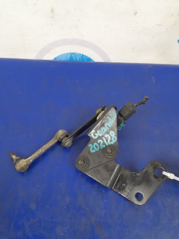 Датчик положения кузова GRANDIS 03-11 NA4W 2.4 Датчик положения кузова GRANDIS 03-11 NA4W 2.4