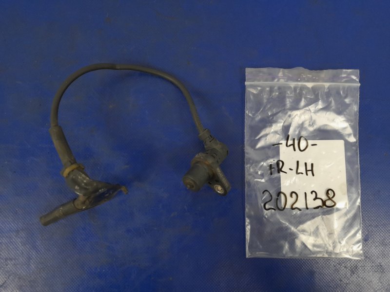 Датчик ABS передний левый CAMRY 40 06-11