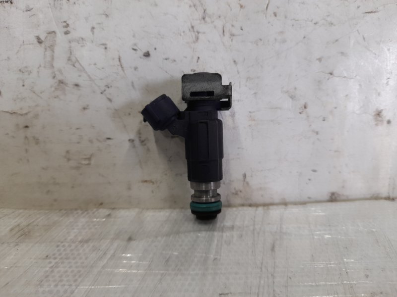 Форсунка топливная NISSAN PRIMERA P-12 01-07 2006 2.0 QR20DE FBJC100 Б/У