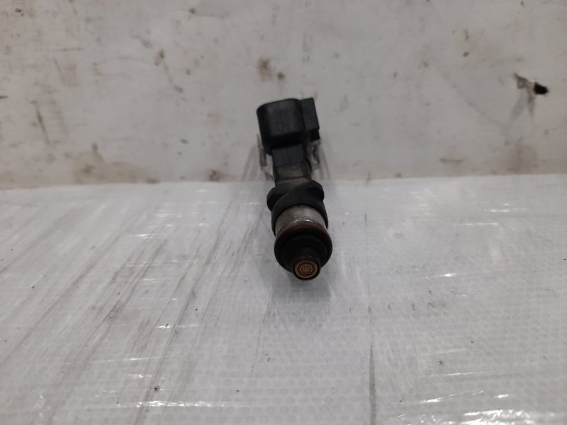 Форсунка топливная MAZDA 6 GG 02-07 Седан 2.0 LF95