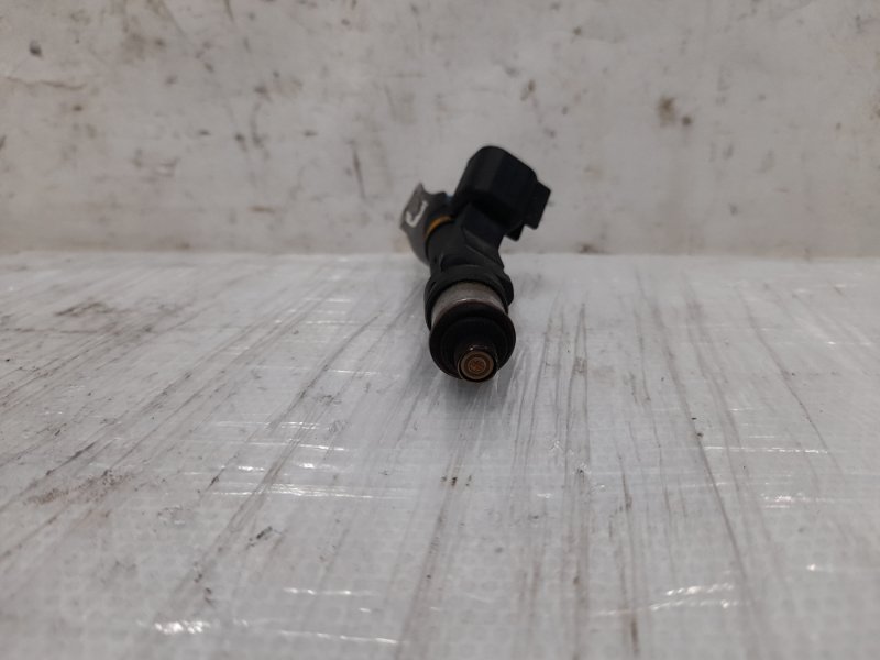 Форсунка топливная MAZDA 6 GG 02-07 Седан 2.0 LF95