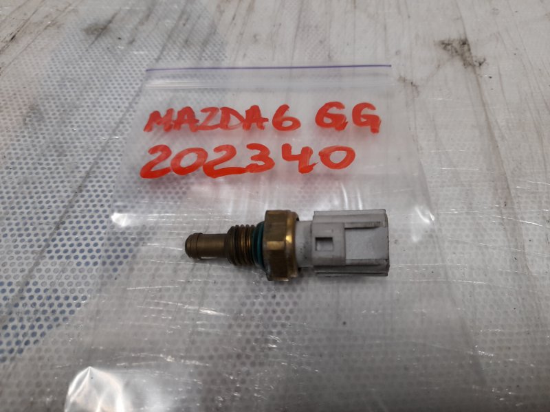 Датчик температуры охлаждающей жидкости 6 GG 02-07 2007 Седан 2.0 LF95