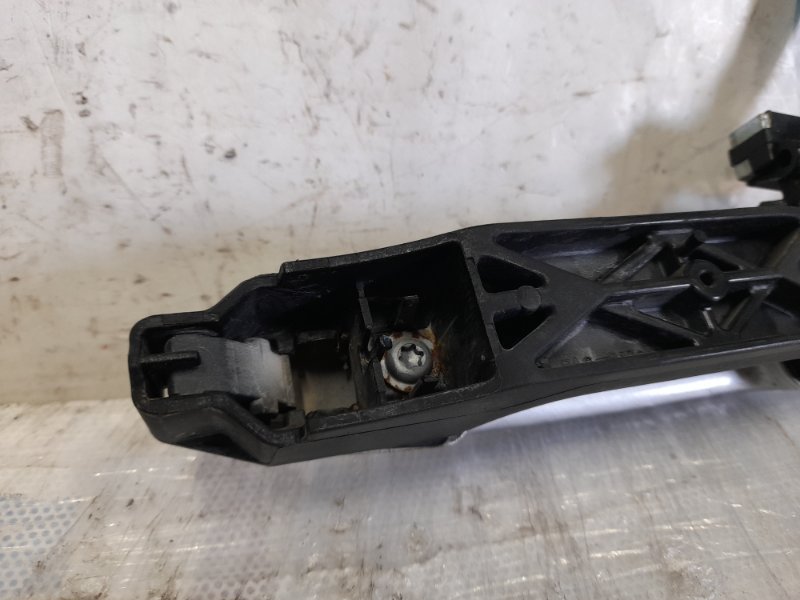 Ручка двери наружная задняя правая TOYOTA COROLLA 150 06-13 Седан 1.8 2ZR-FE Ручка двери наружная задняя правая TOYOTA COROLLA 150 06-13 Седан 1.8 2ZR-FE