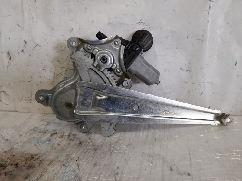 Стеклоподъемник задний правый COROLLA 150 06-13 2009 Седан 1.8 2ZR-FE Стеклоподъемник задний правый COROLLA 150 06-13 2009 Седан 1.8 2ZR-FE