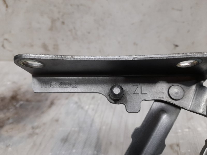 Петля крышки багажника левая 3 BL 09-13 2010 Седан 2.0 LF-DE