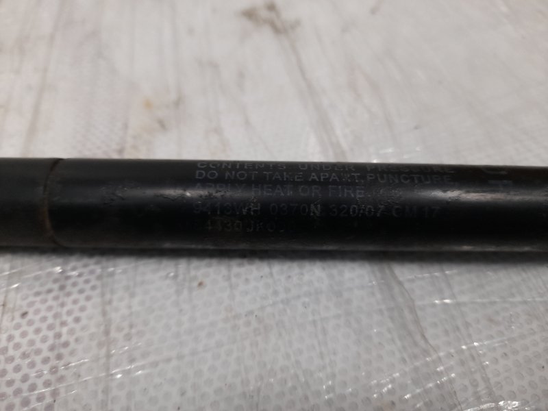 Амортизатор крышки багажника G25/G35/G37/Q40 06-14 2007 Седан 3.5 VQ35VHR