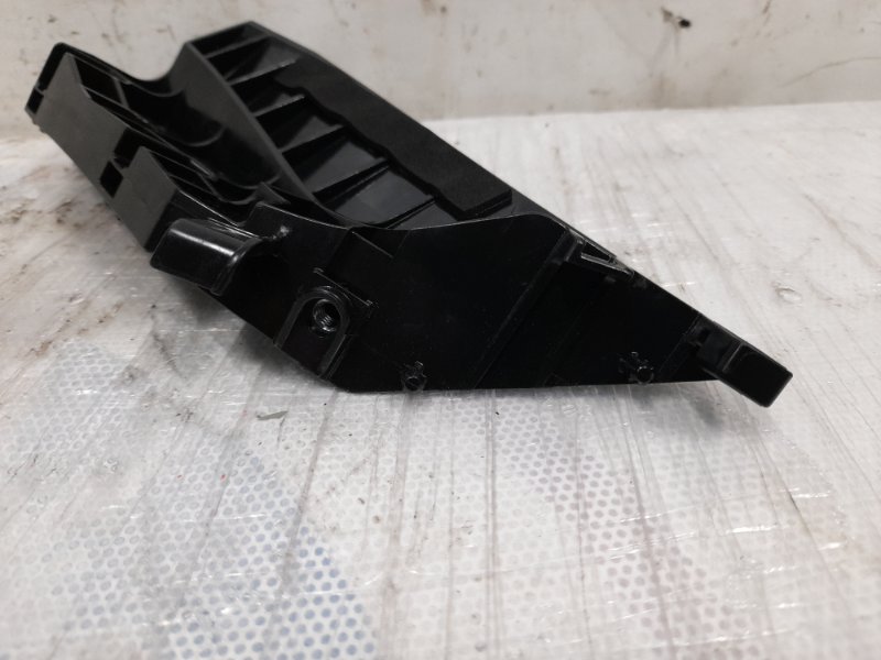 Кронштейн переднего бампера передний левый Q50 15-20 2015 Седан 3.7 VQ37VHR