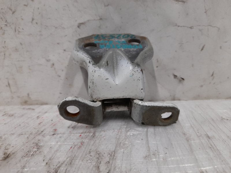 Петля двери верхняя передняя левая SUBARU FORESTER SG 02-07 2008 Внедорожник 2.5 EJ253 60079FA010 Б/У