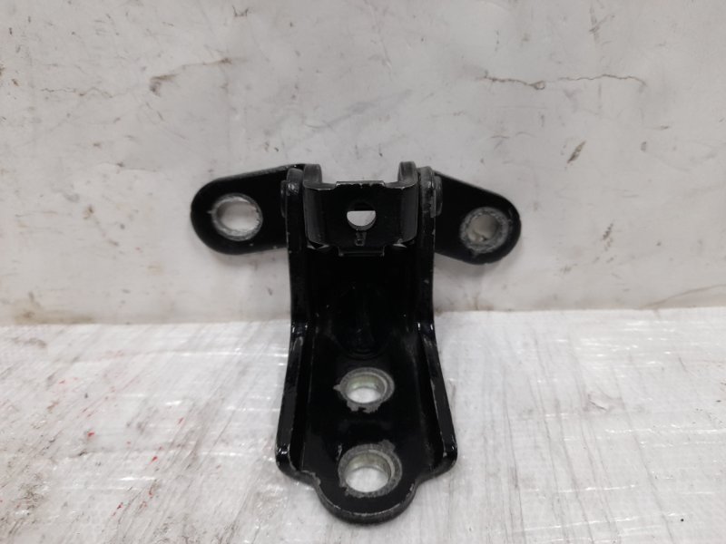 Петля двери нижняя задняя правая SOUL PS 13-19 2014 Хетчбек 2.0 Петля двери нижняя задняя правая SOUL PS 13-19 2014 Хетчбек 2.0