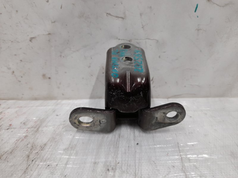 Запчасть петля двери нижняя передняя левая KIA OPTIMA TF 11-16 2015 Седан 2.4 79320-3K000 Б/У Петля двери нижняя передняя левая KIA OPTIMA TF 11-16 2015 Седан 2.4 79320-3K000 Б/У