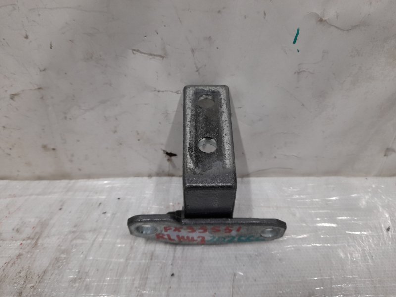 Петля двери нижняя задняя левая FX/QX70 S51 08-17 2016 Внедорожник 3.7 VQ37VHR Петля двери нижняя задняя левая FX/QX70 S51 08-17 2016 Внедорожник 3.7 VQ37VHR